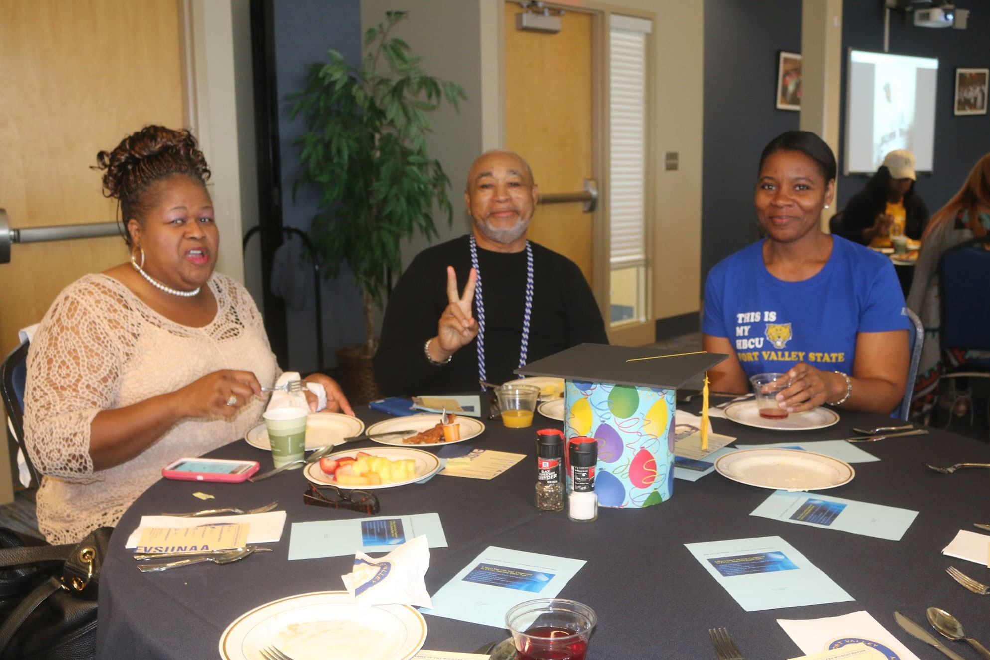 fvsunaa_graduating_class_breakfast_29.jpg