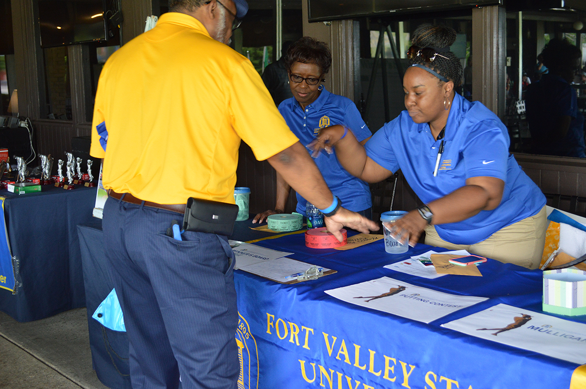 fvsudc_golf_tourney_2017_17.jpg