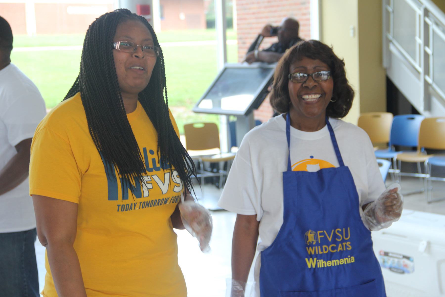 fvsunaa_warner_robins_new_student_cookout_05.jpg