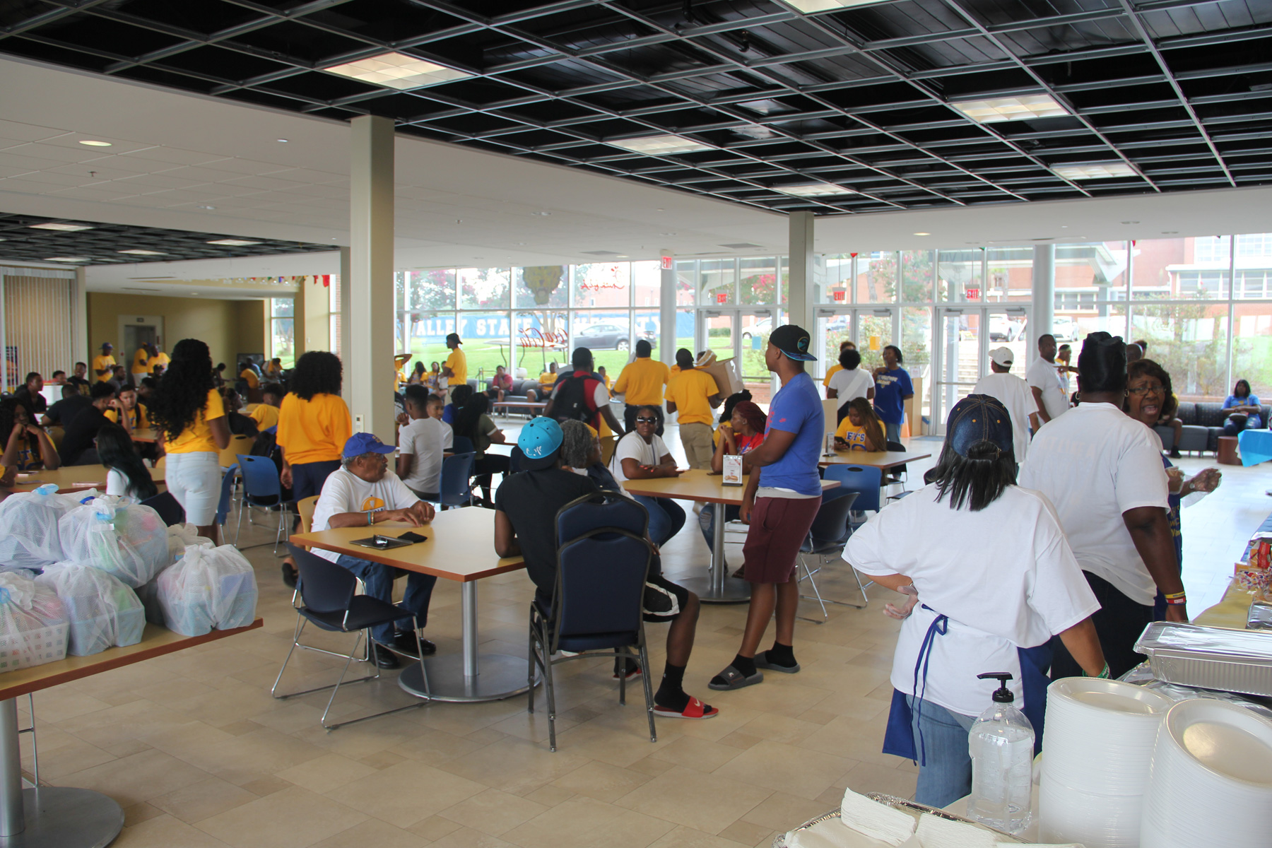 fvsunaa_warner_robins_new_student_cookout_41.jpg