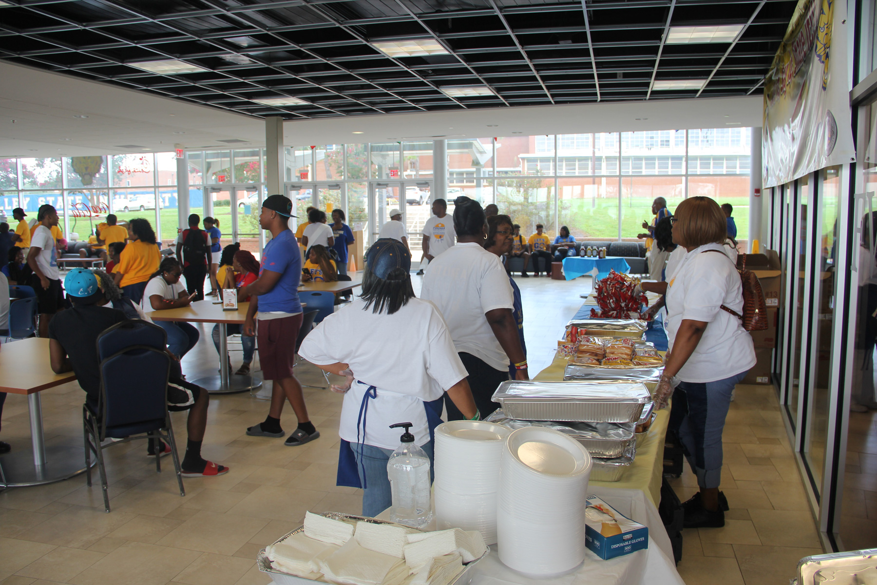 fvsunaa_warner_robins_new_student_cookout_42.jpg