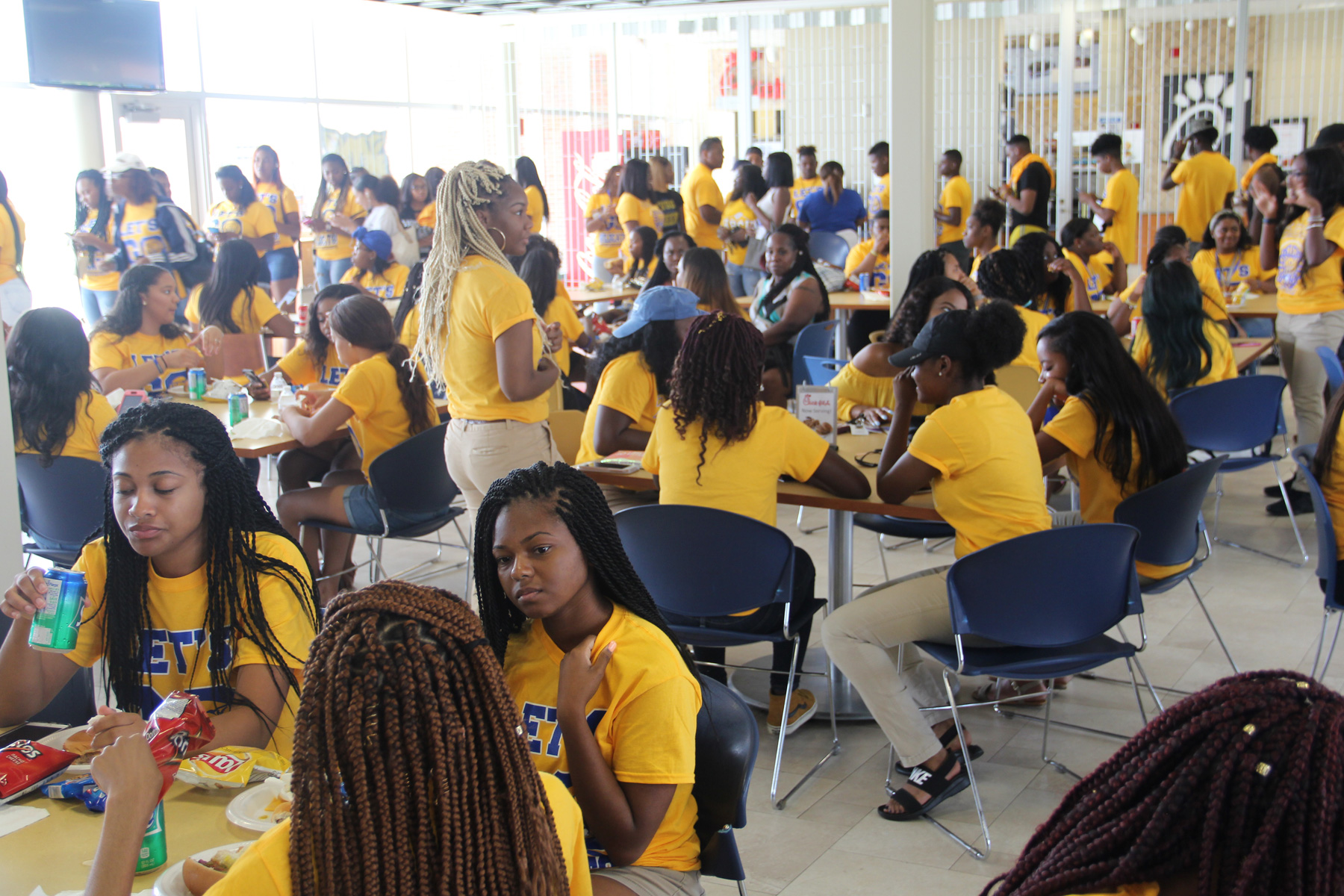 fvsunaa_warner_robins_new_student_cookout_64.jpg