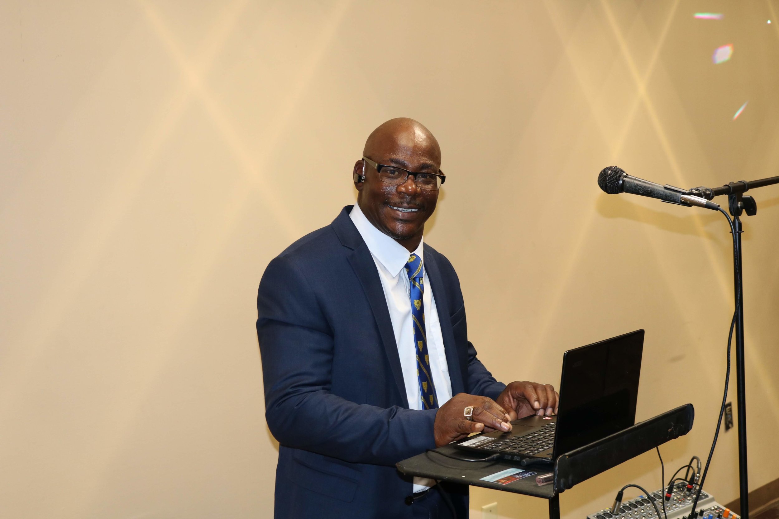 FVSUNAA Biennial Conference 546.JPG